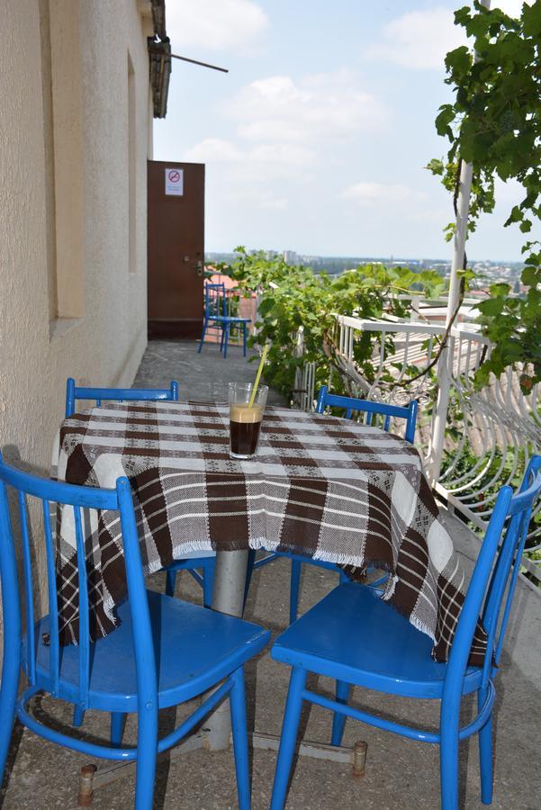 Friends House Hotel Kʼutʼaisi Exterior foto