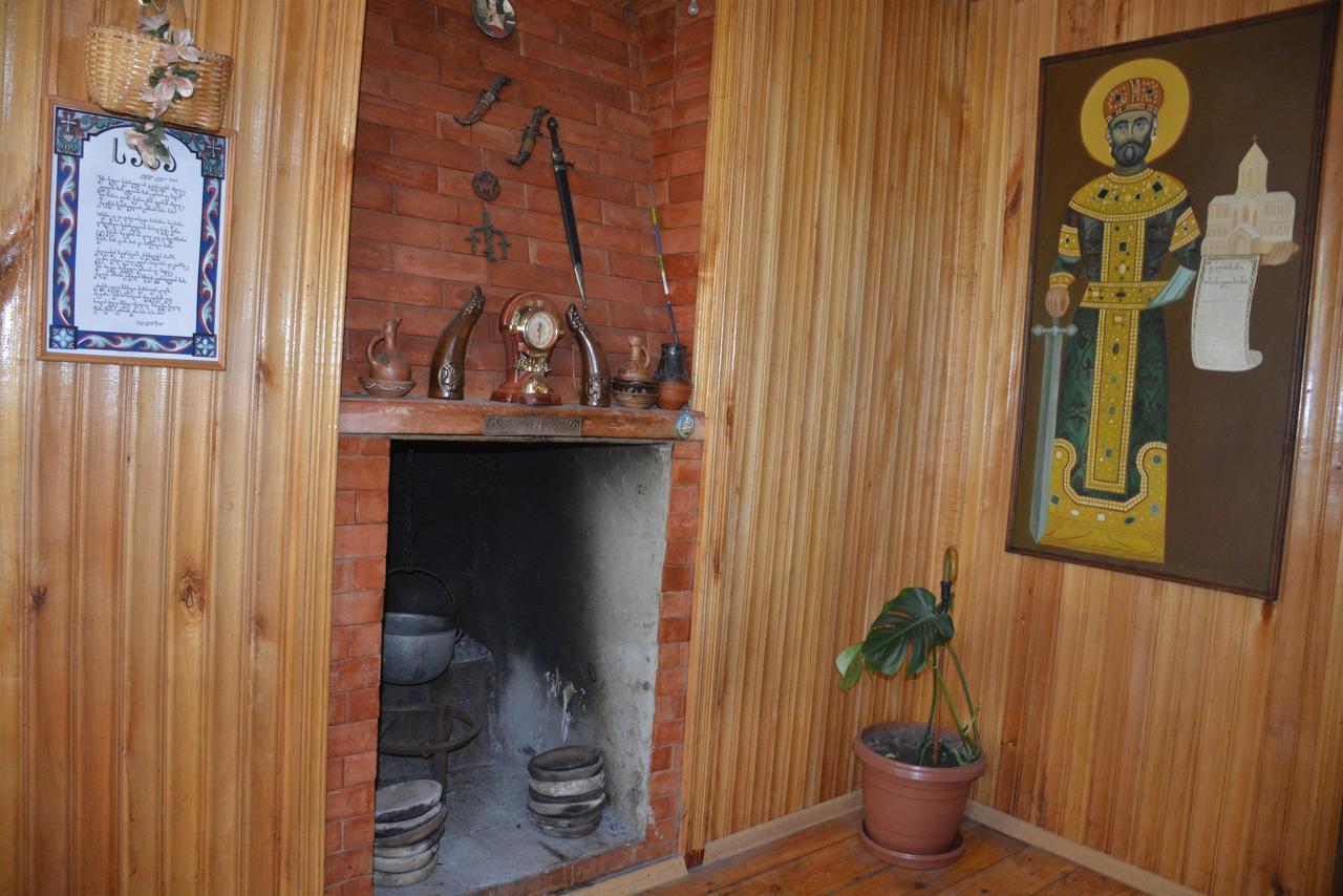 Friends House Hotel Kʼutʼaisi Exterior foto